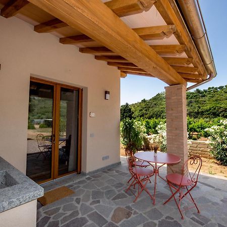 Agriturismo La Sassicaia Кастильоне-делла-Пеская Экстерьер фото